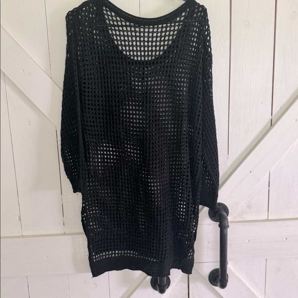 Women’s medium beach coverup